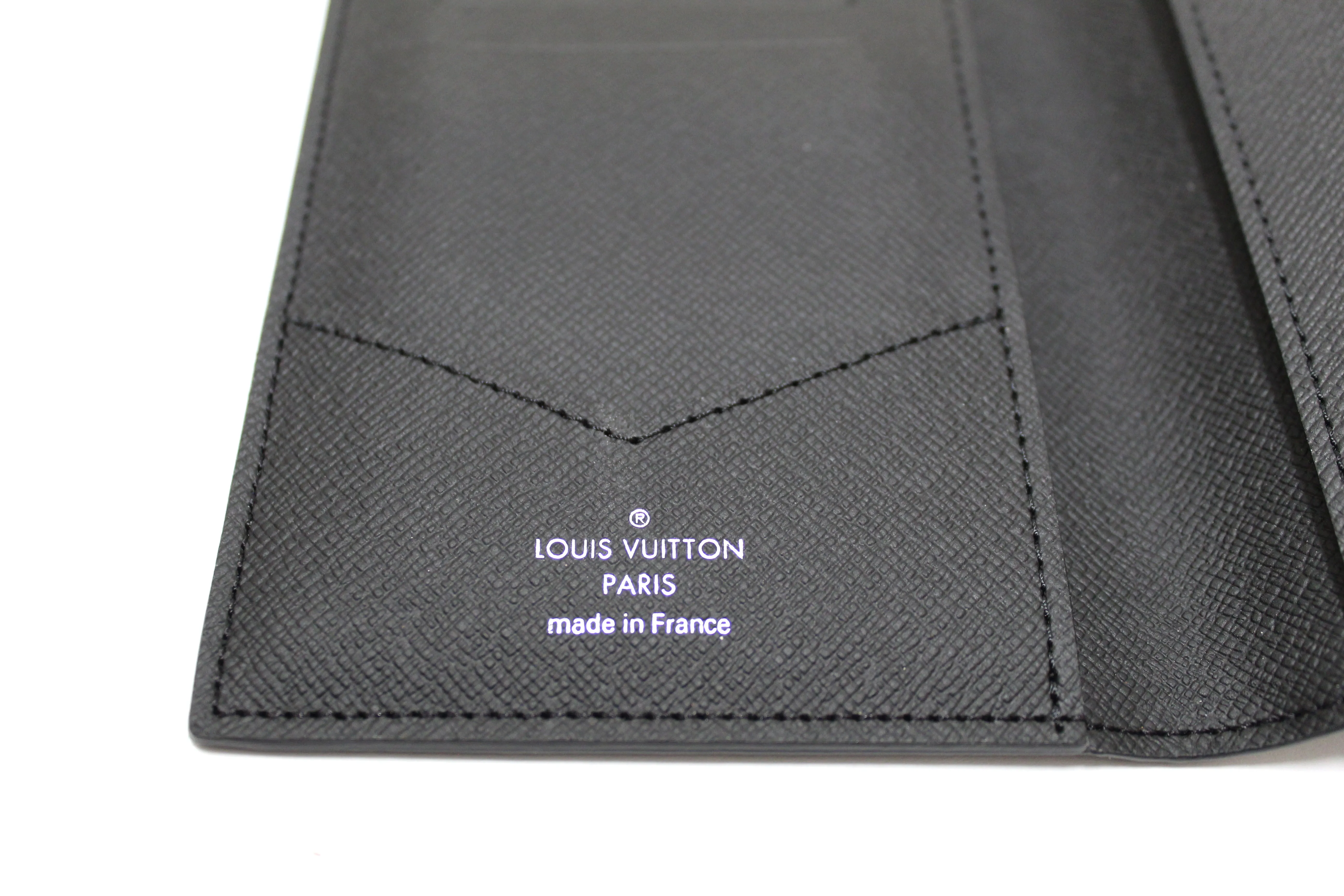 Authentic Louis Vuitton Damier Graphite Canvas Passport Cover Holder