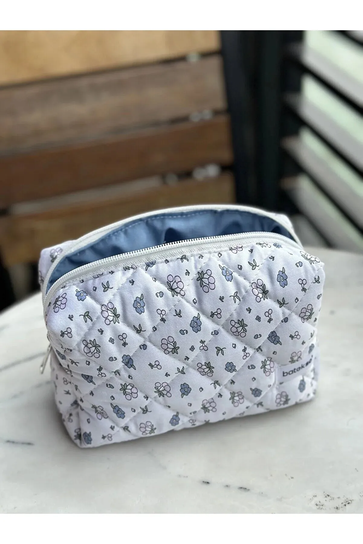 Batekso Mixed Cherry Pattern Makeup Bag