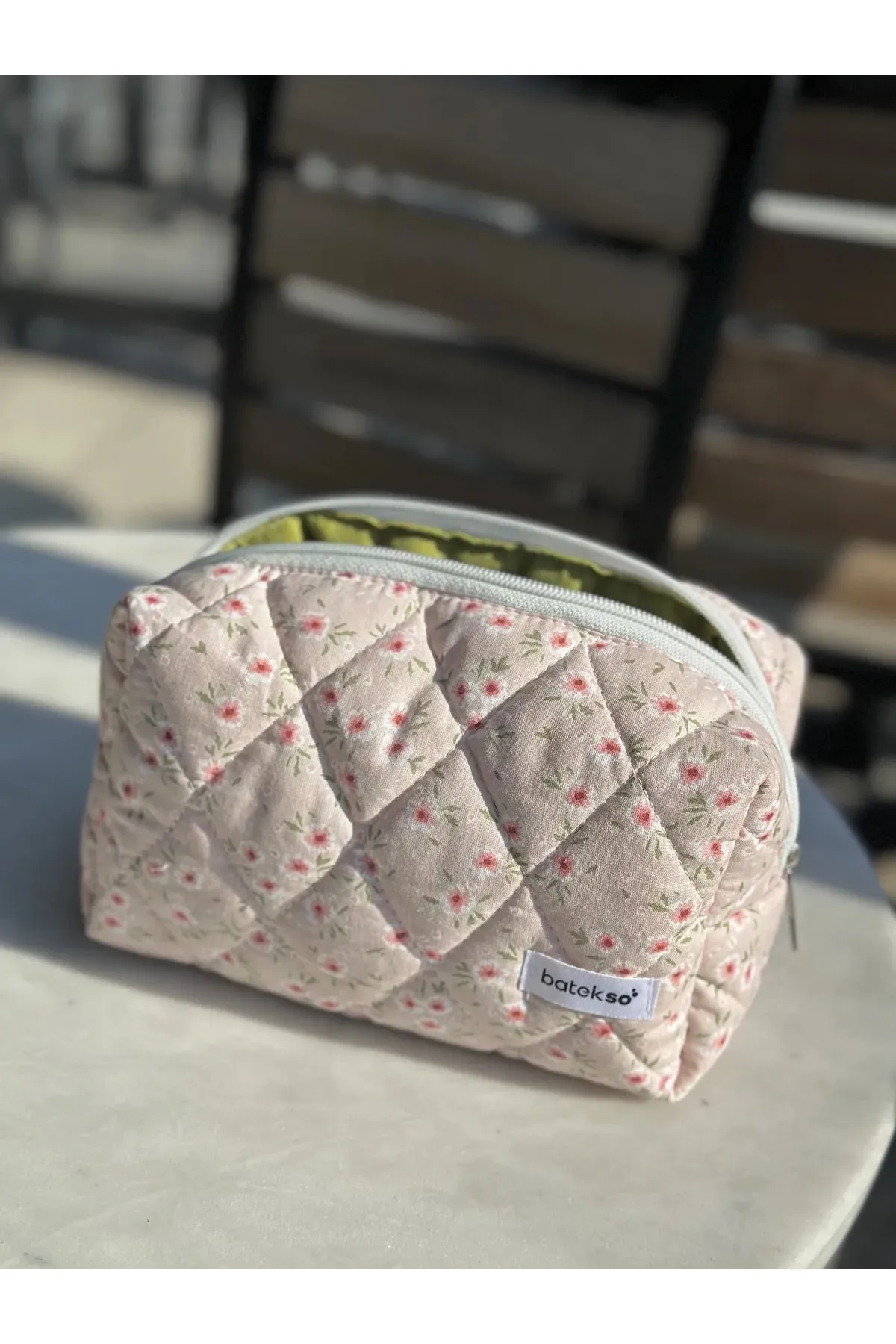 Batekso Pink Flower Pattern Makeup Bag