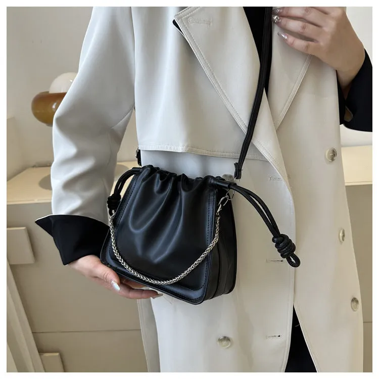 CL1129 - Retro Bucket Bag