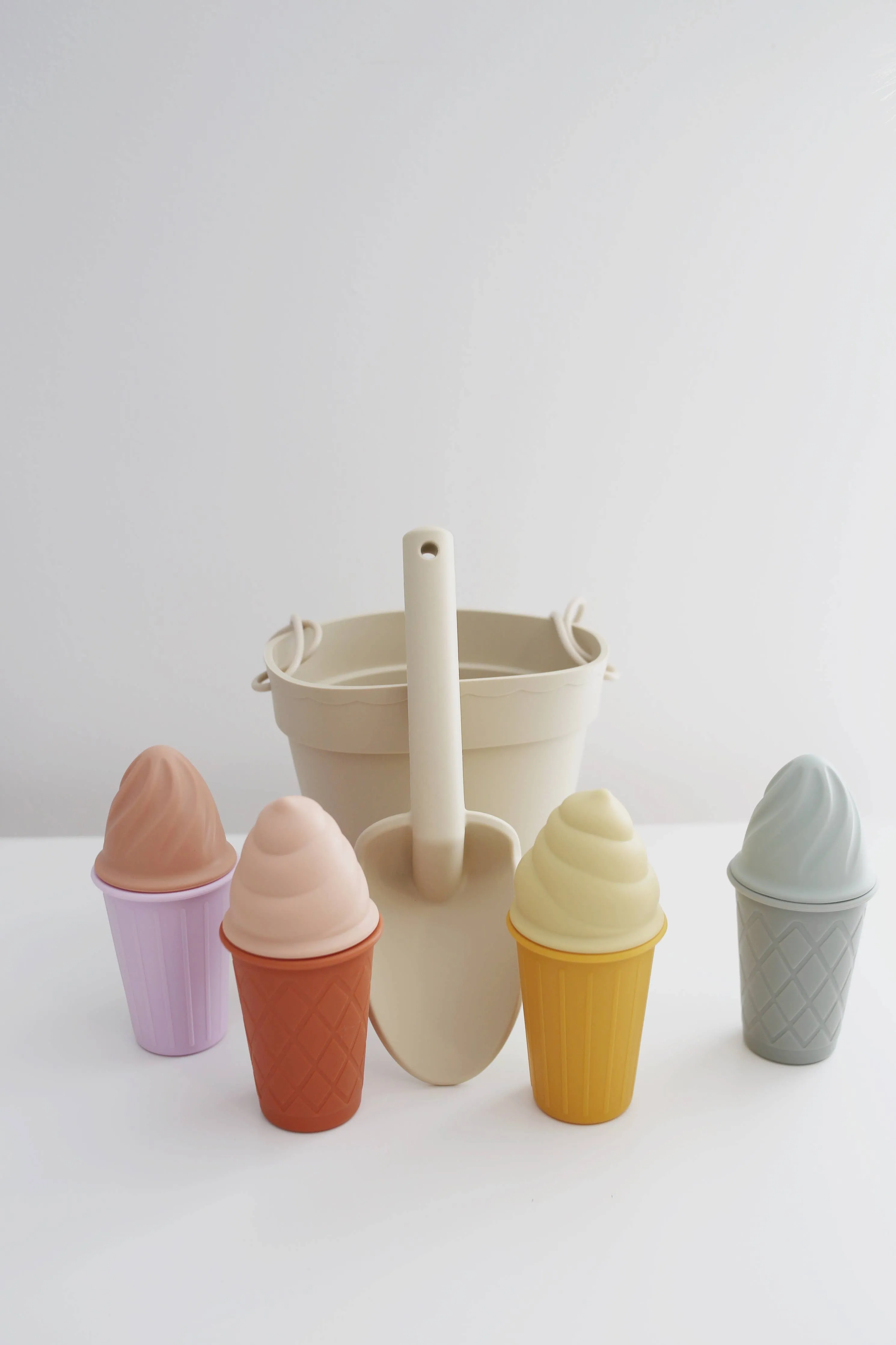 Classic Retro Ice Cream Beach Set