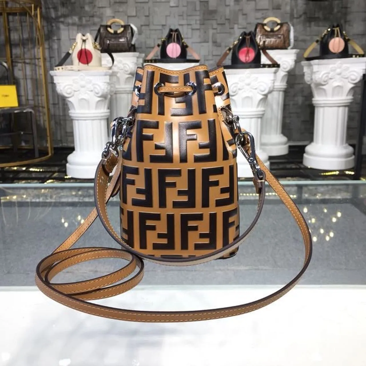 FI Mon Tresor Bucket Bag Brown/Black For Women, Women&#8217;s Handbags, Shoulder And Crossbody Bags 7in/18cm FF 8BS010A659F13VK