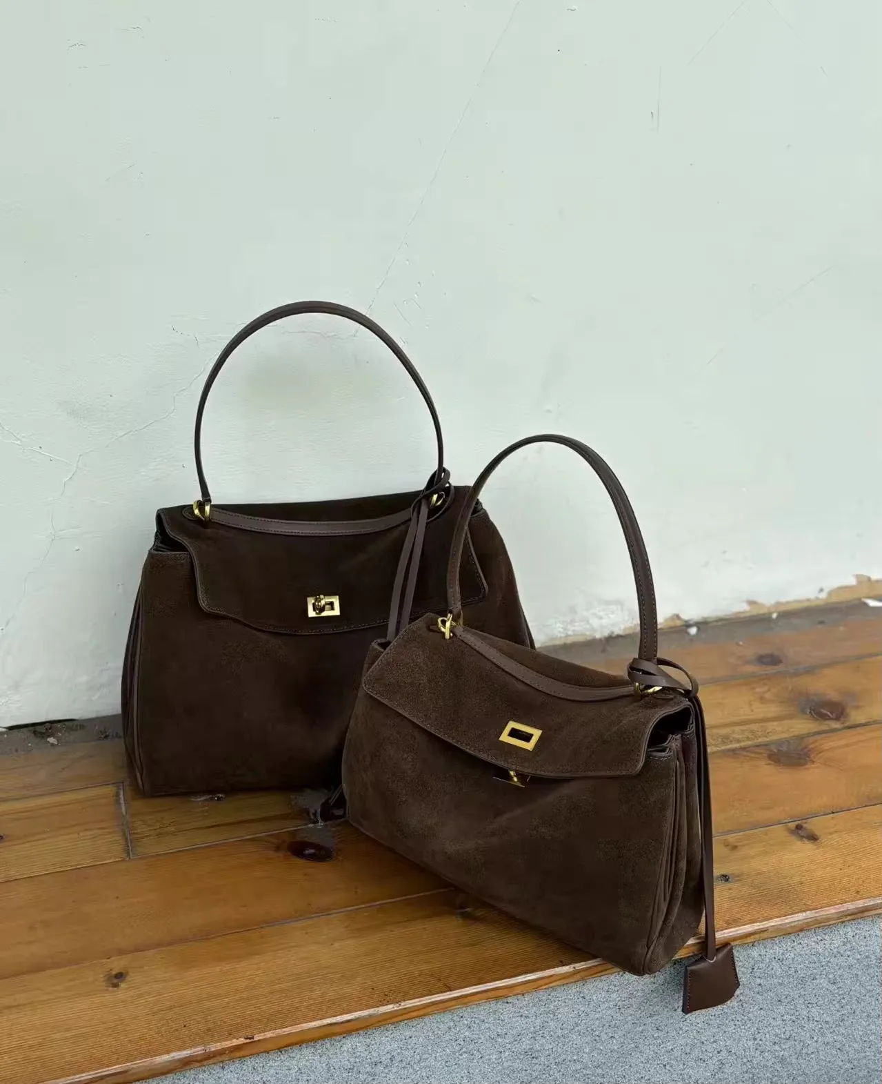 Handmade Genuine Leather Women's Handbag – This Year's Must-Have Trend