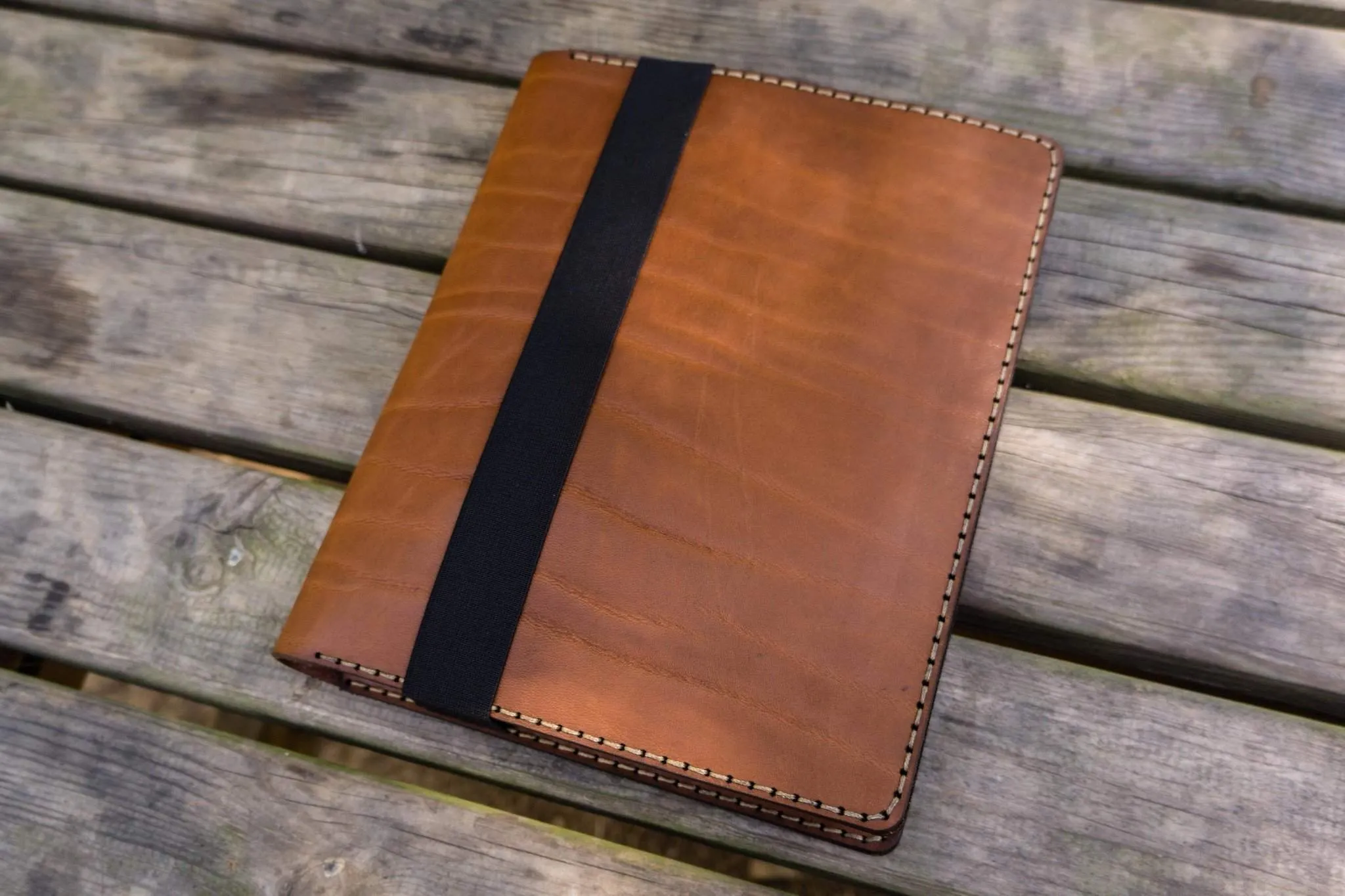 iPad Air/Pro & Extra Large Moleskine Cover - Brown