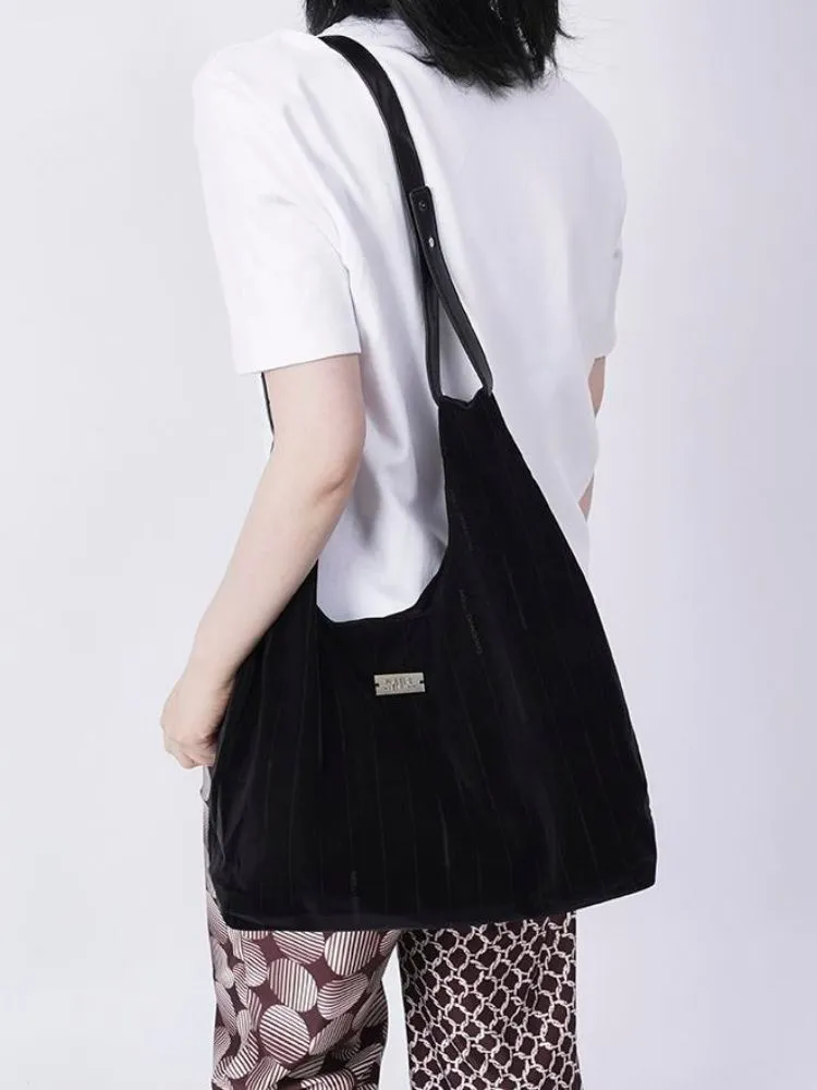 Large-capacity one-shoulder messenger bag【s0000002931】