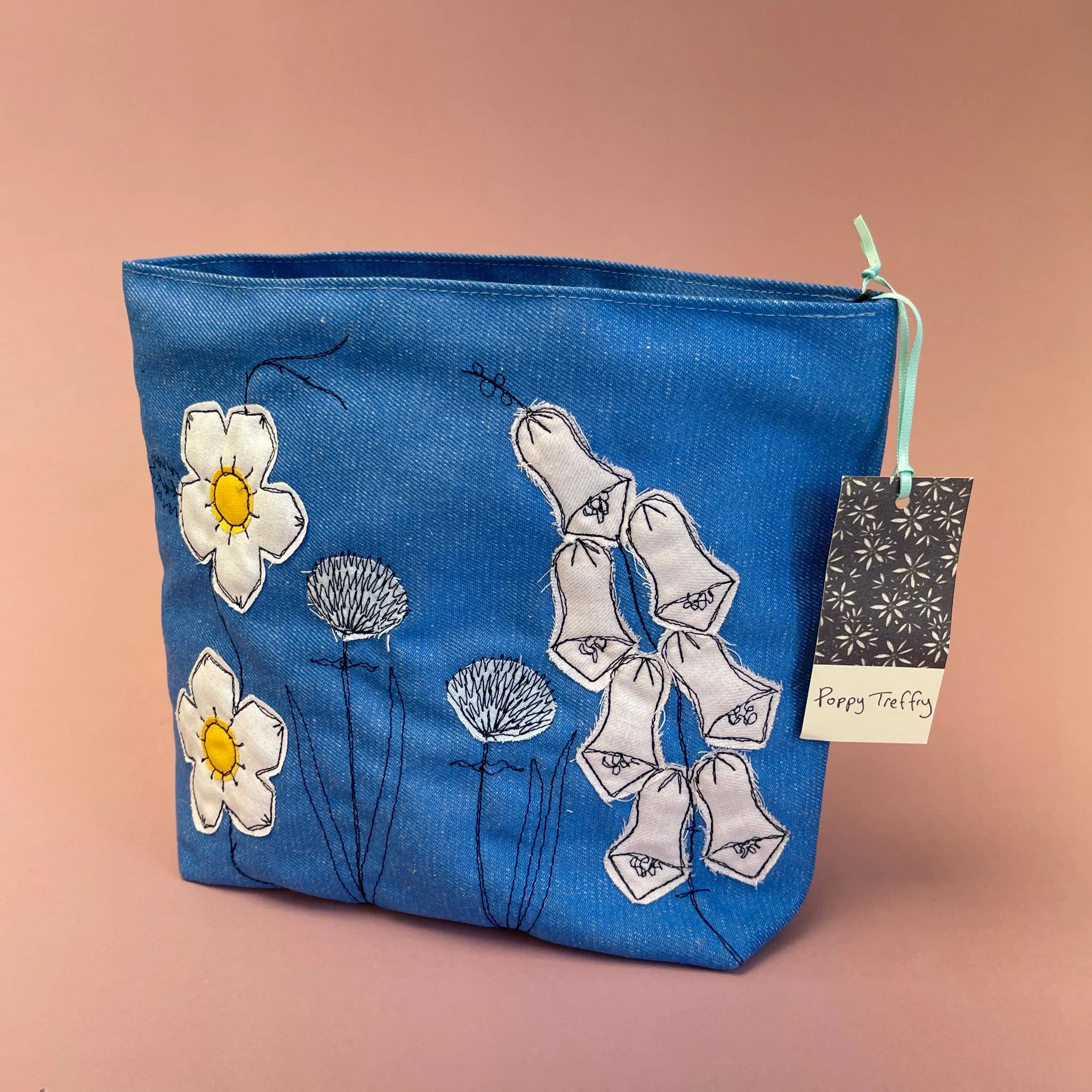 Large wash/makeup bag- flowers