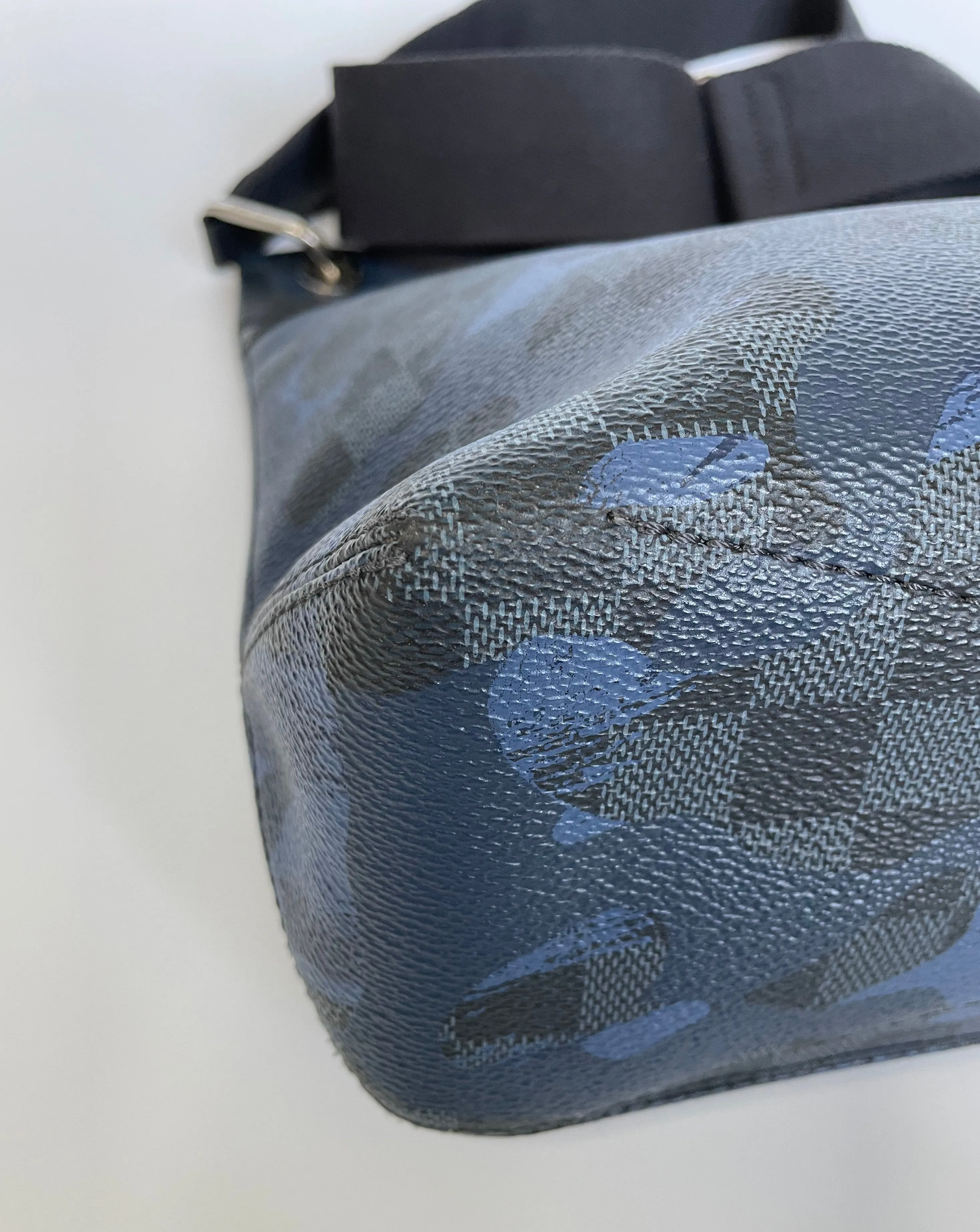 LOUIS VUITTON | HUNTER CAMO DAMIER | COBALT