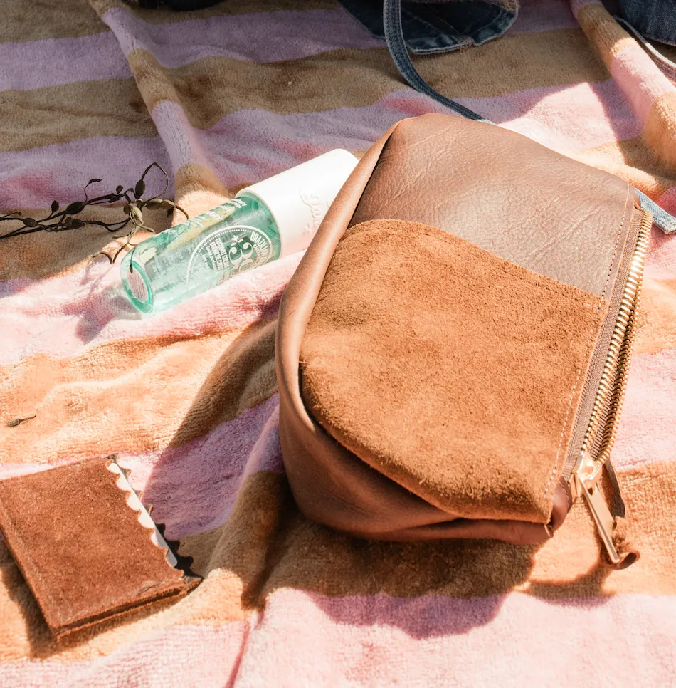 Makeup Bag in Brown Leather