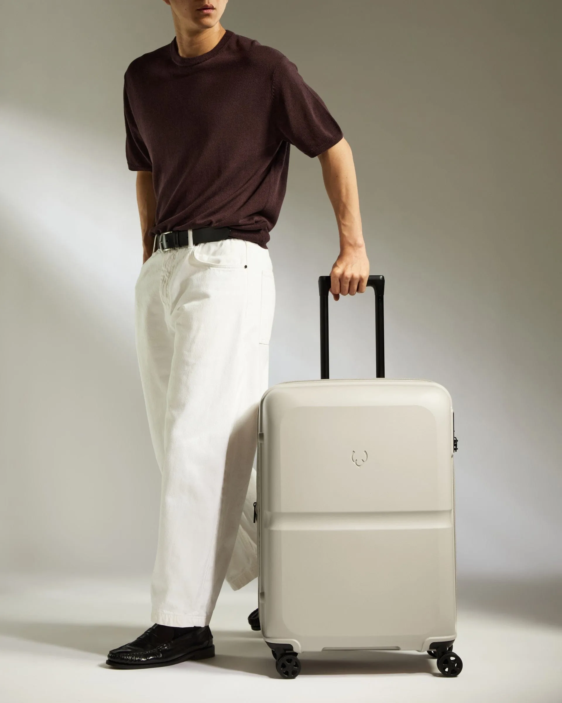 Medium Suitcase in Taupe - Single Stripe