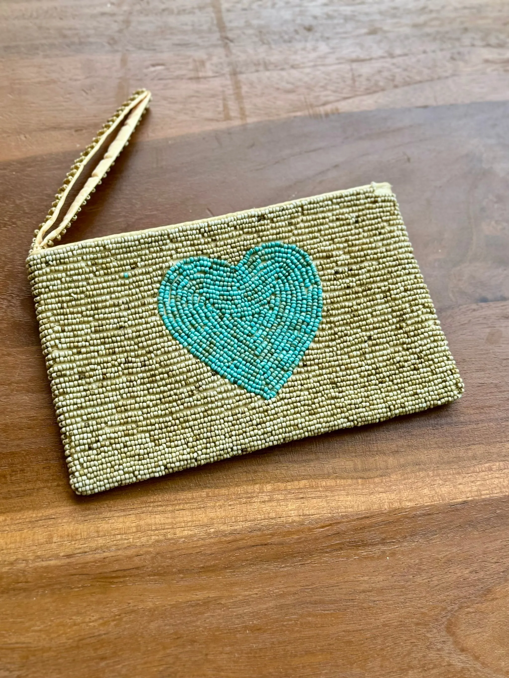 Natural Heart Motif Beaded Purse