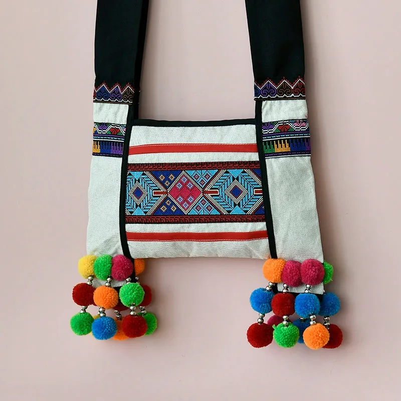 New Wide Shoulder Strap Ethnic Style Embroidered Cloth Bag Single Shoulder Messenger Bag Casual Fringed Bag Small Bag