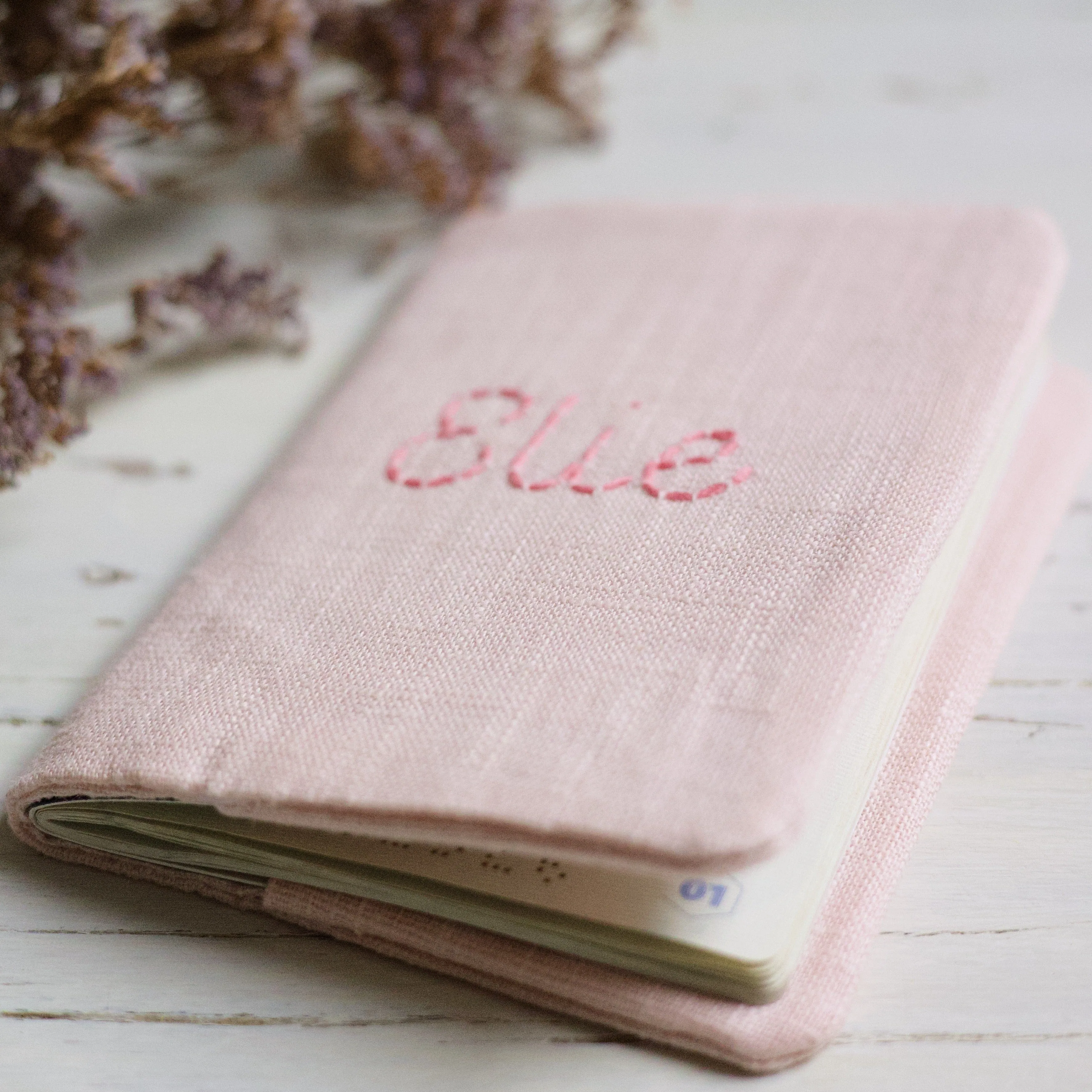 Passport holder - Pink Linen