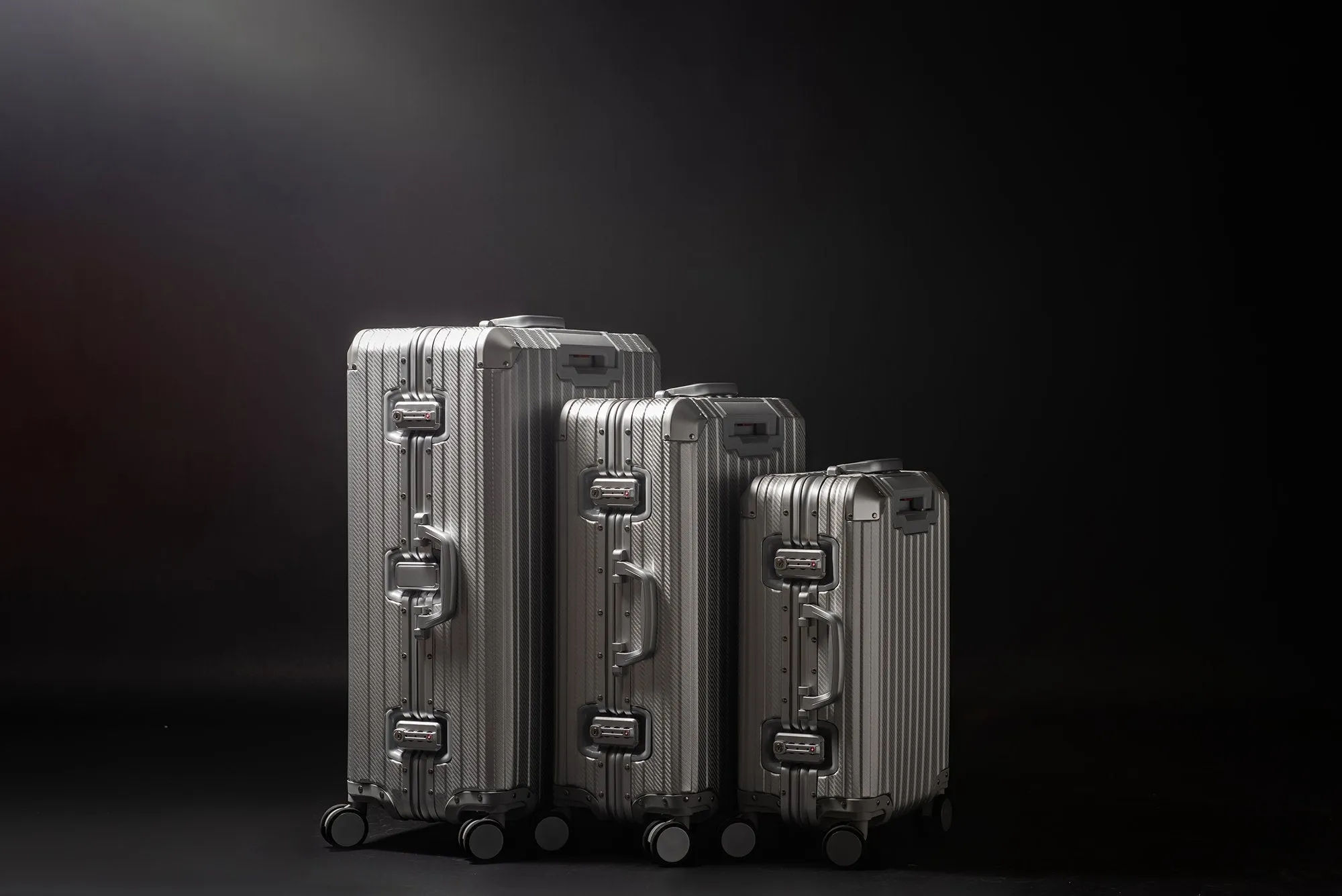 TREK Aluminum Suitcase Silver