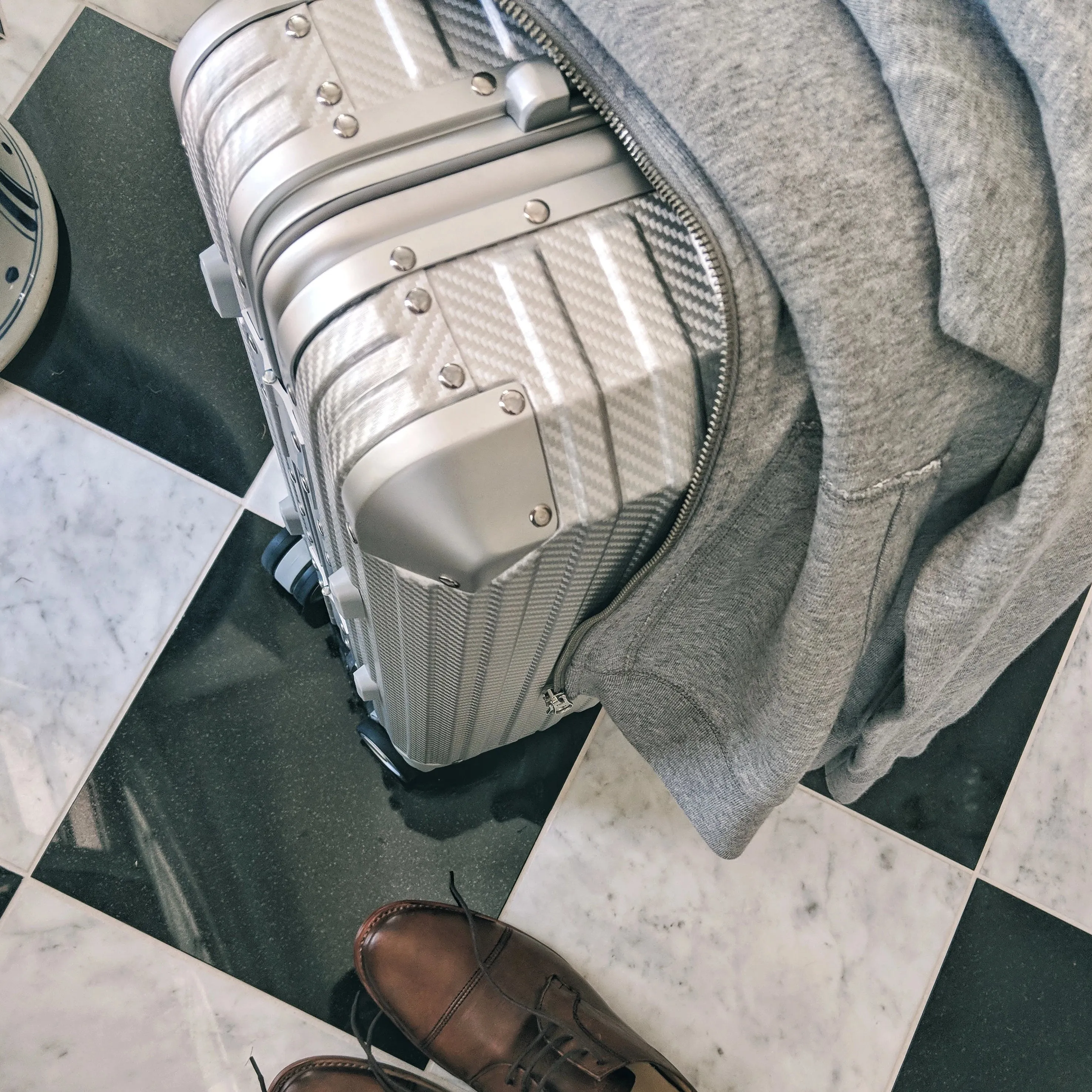 TREK Aluminum Suitcase Silver